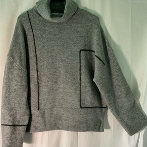 ZARA WOMEN’S TURTLE NECK SWEATER SIZE MEDIUM LONG SLEEVE GRAY & BLACK